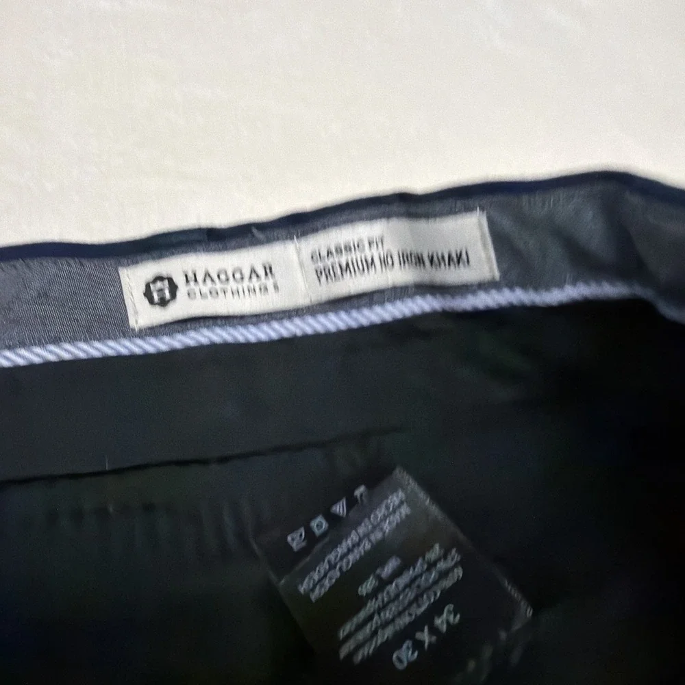 Haggar Premium No Iron Khaki Classic Fit Navy Blue Pants 34x30